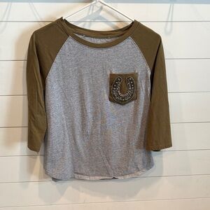 Women's 3/4 sleeve Tee with beaded Horseshoe pocket